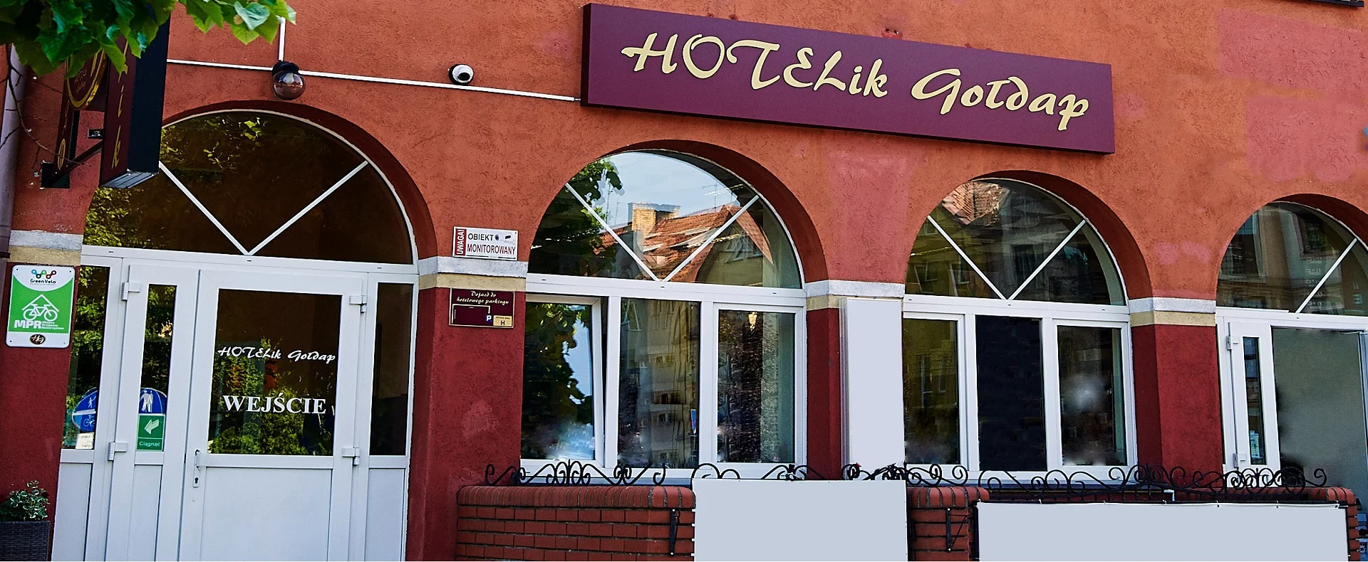 Hotelik Goldap odalar konferanslar restoran